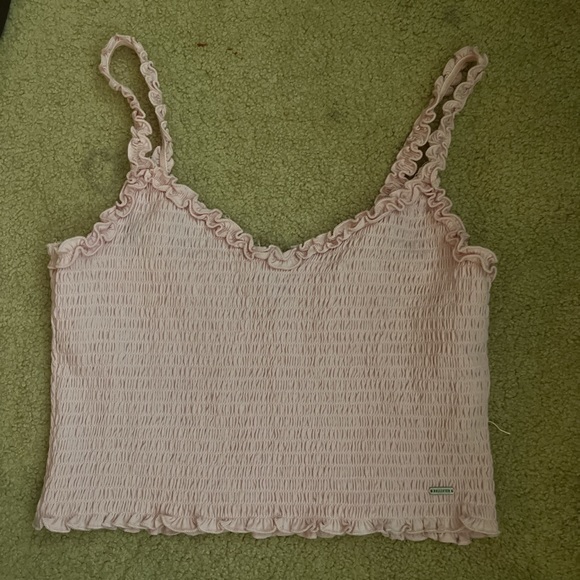 basic minimal ruffled tank from hollister - Picture 5 of 6
